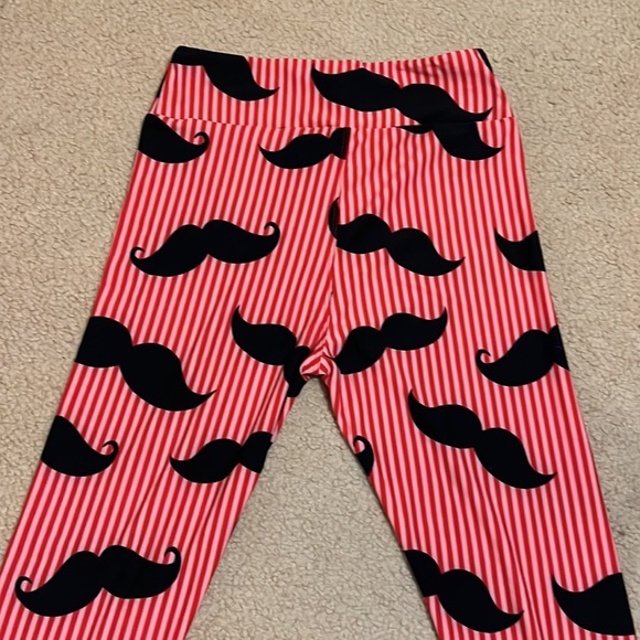 NEW RARE Lularoe OS Mustache Leggings Vertical Pink & Red Stripes Barber UNICORN - Picture 4 of 9